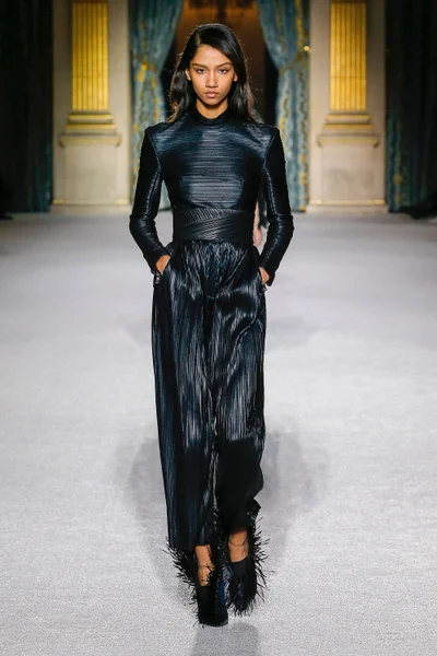 Look 26
